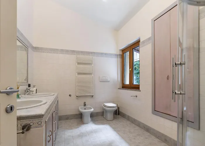 Lepre Villa Casarza Ligure