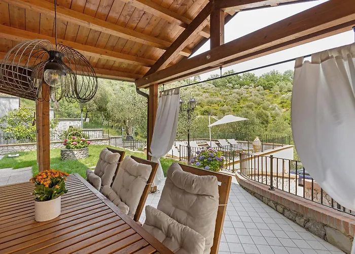 Lepre Villa Casarza Ligure